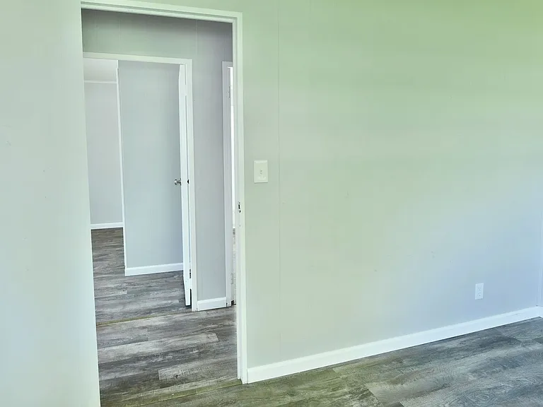 2344 Clearview Dr — Photo 23