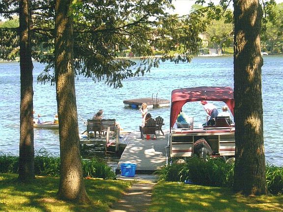 Great swimming frontage