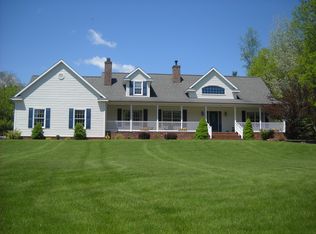 14 Ponderosa Blvd, East Greenbush, NY 12061