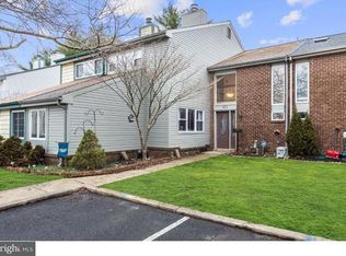 403 Barton Run Blvd, Marlton, NJ 08053