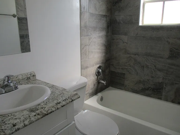 474 Tuloma Ave SW — Photo 10