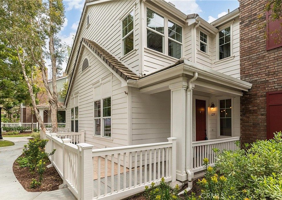1st image of 129 Sklar St #34