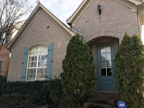 3rd image of 7175 Tivoli Ln