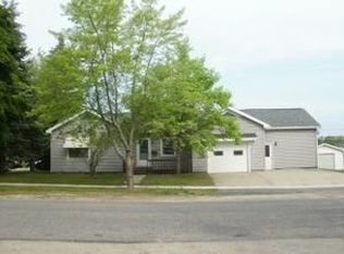 205 N D St, Cheboygan, MI 49721