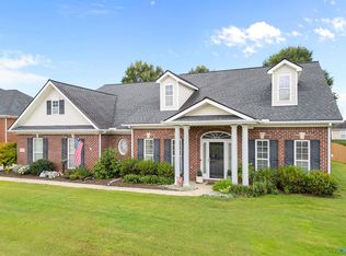 2227 Rosebrooke Dr SW, Huntsville, AL 35803