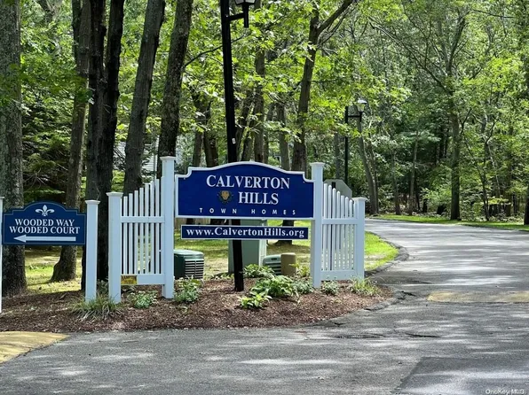 137 Hill Crescent #137, Calverton, NY 11933