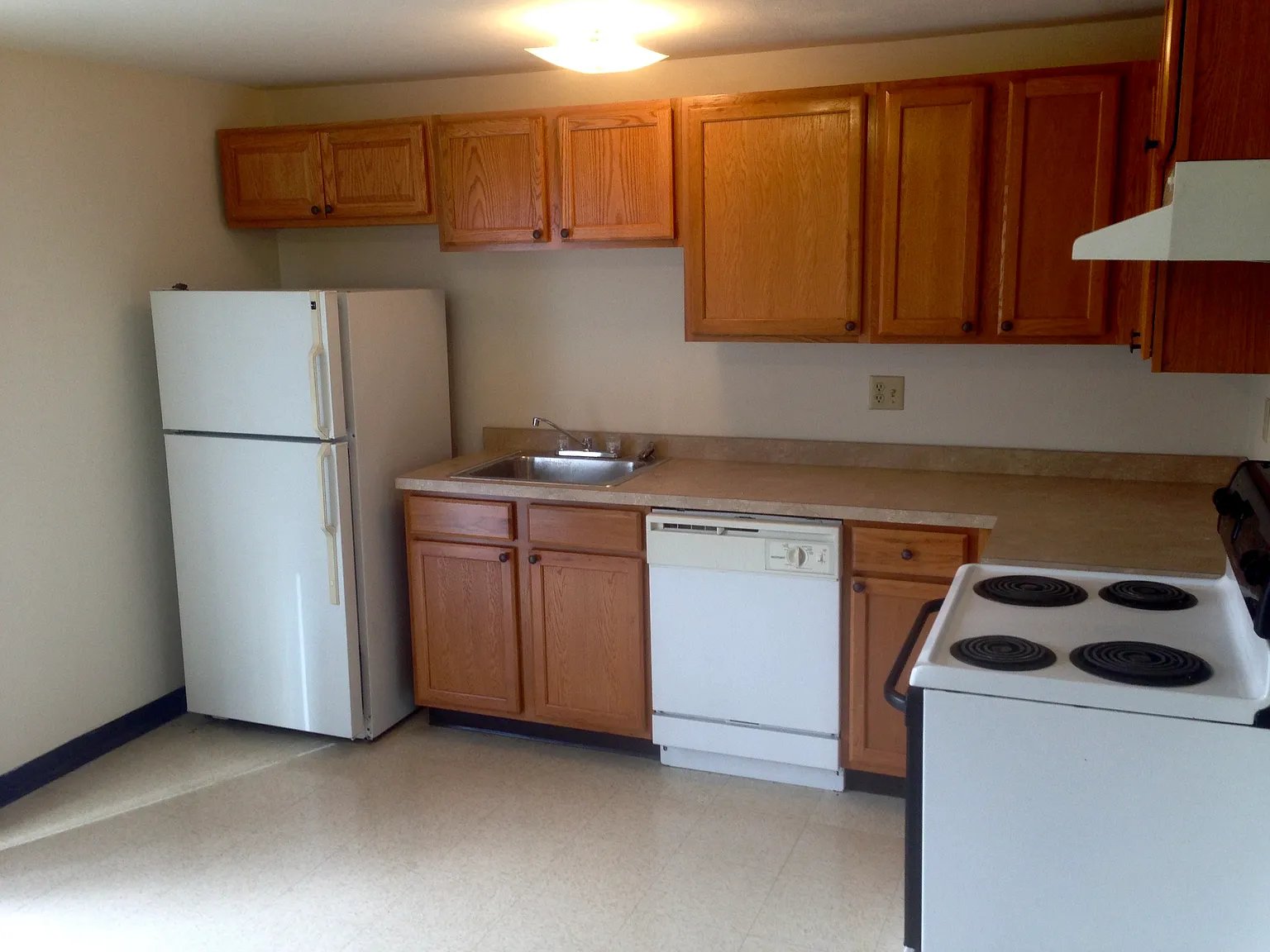 10 Kattelville Rd — Photo 2