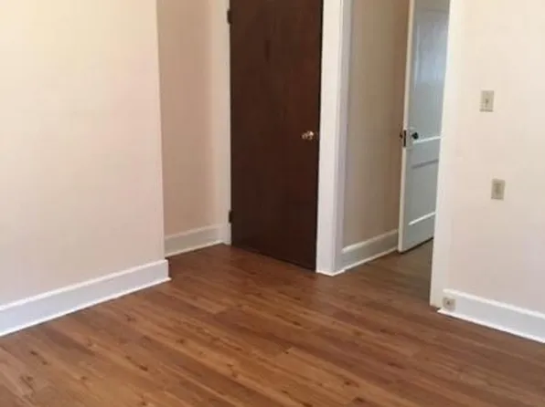 75 Pine St #1L, Montclair, NJ 07042