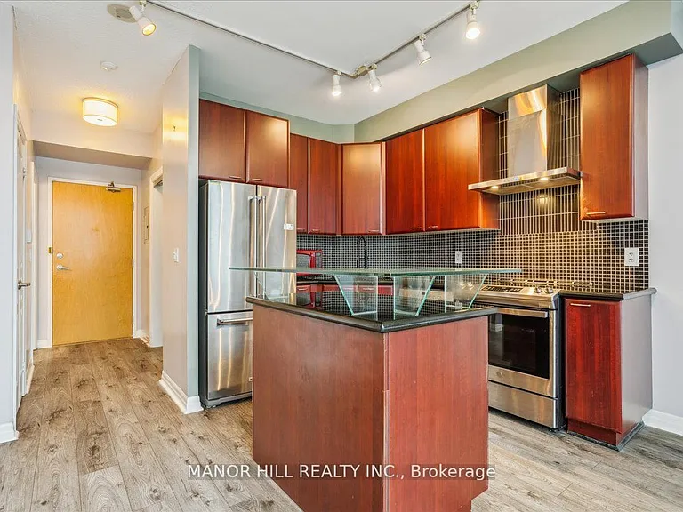 220 Burnhamthorpe Rd W #513 — Photo 5