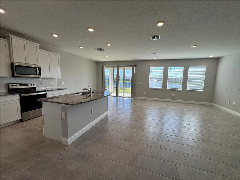 17710 Cantarina Cv — Photo 8