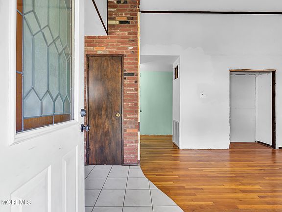 3rd image of 106 Kendall Drive