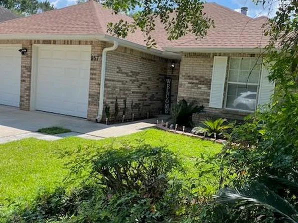 957 Rustwood Dr, Biloxi, MS 39532