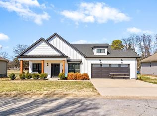 398 Irish Cir, Hopkinsville, KY 42240