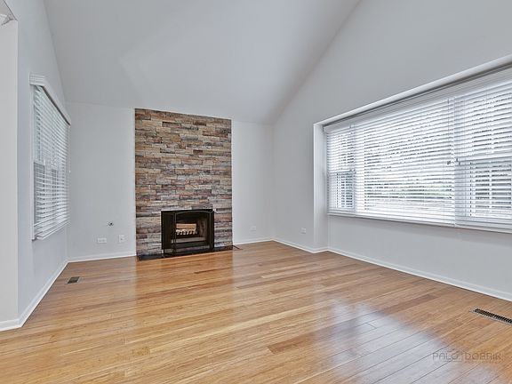 5th image of 1037 Brentwood Cir #1037