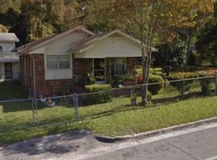 914 Quarterman St, Waycross, GA 31501