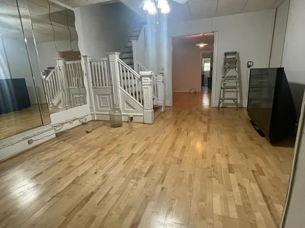 2826 N 27th St, Philadelphia, PA 19132