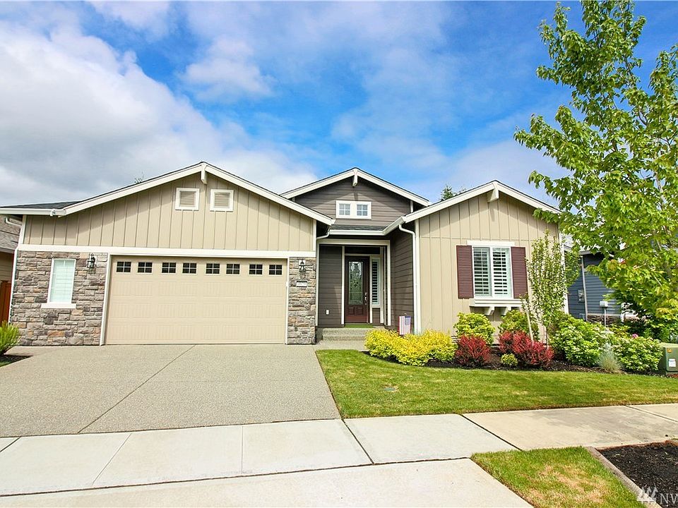 1st image of 4829 Meriwood Dr NE