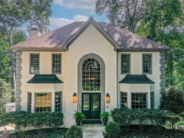 804 Phoenix Ct, Woodstock, GA 30188