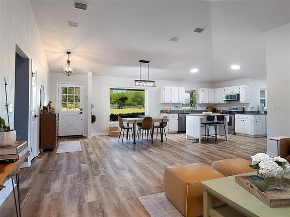 4th image of 23053 NW 142ND AVENUE