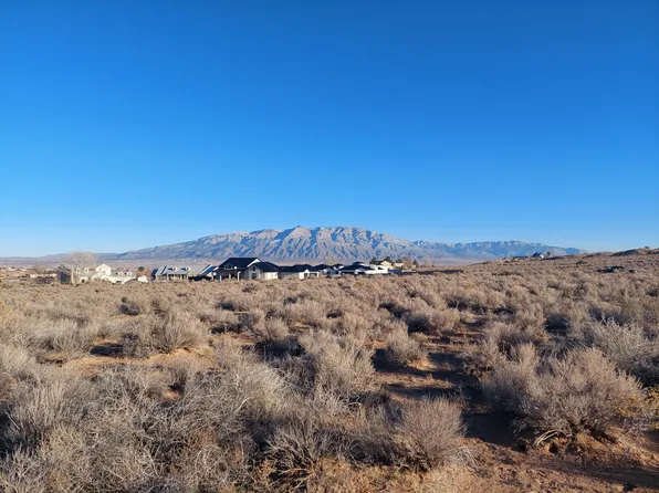 4105 Huron Dr NE, Rio Rancho, NM 87144