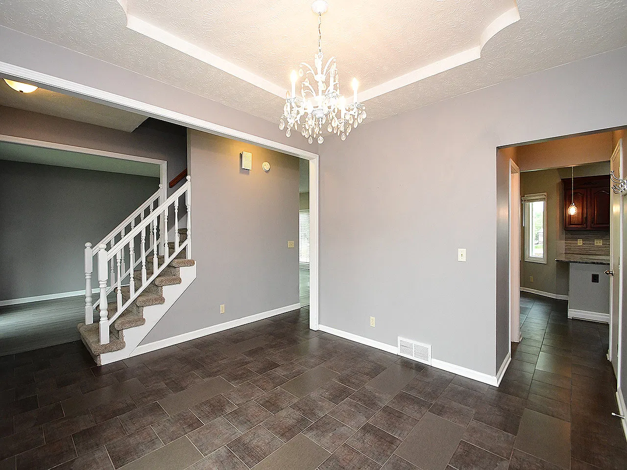 4 bed, 3049 sqft, $3,000 — Photo 3