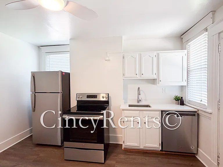 2836 Linwood Ave #1 — Photo 9