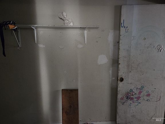 4th image of 3013 Arcadian Dr