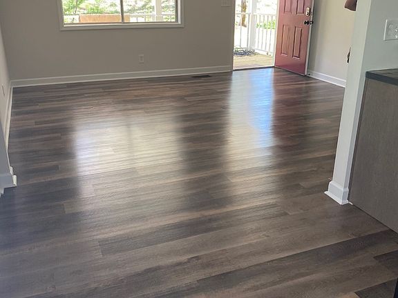 5th image of 109 Peach Orchard Ln