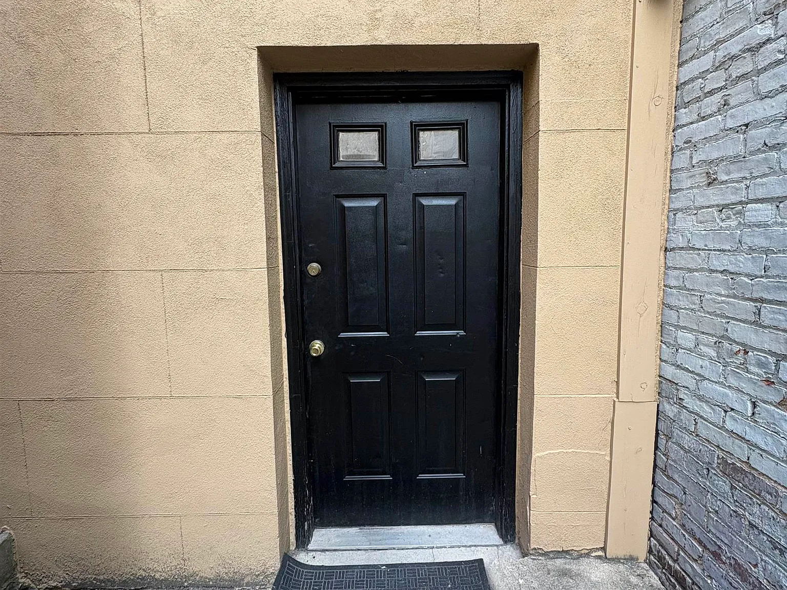 2 bed, 1.0 bath, $2,750 — Photo 2