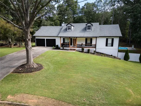 200 Brookview Dr, McDonough, GA 30252