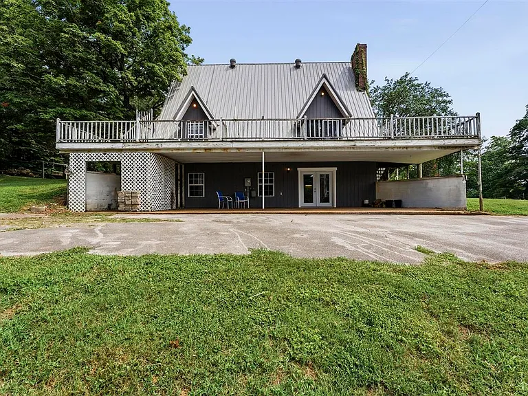168 Halfway Rd — Photo 6