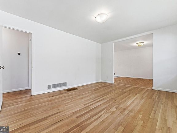 2nd image of 119 Eddie Ln SW