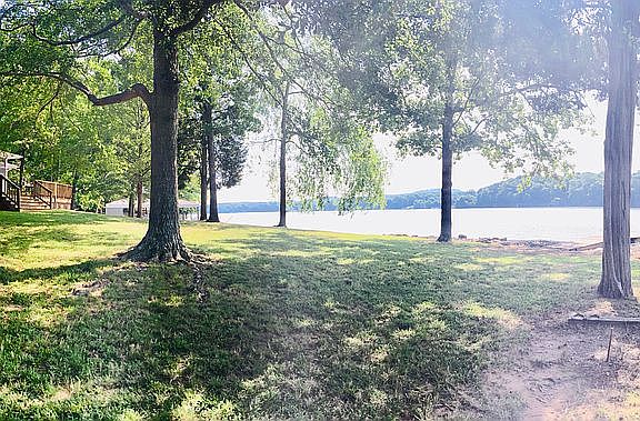 Shaded w'front play areas