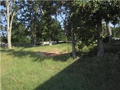 2nd image of 106 Bear Creek Dr