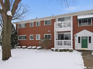 401 N Eton St UNIT 4, Birmingham, MI 48009