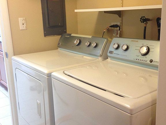 5th image of 7548 Bristol Ln Unit 6