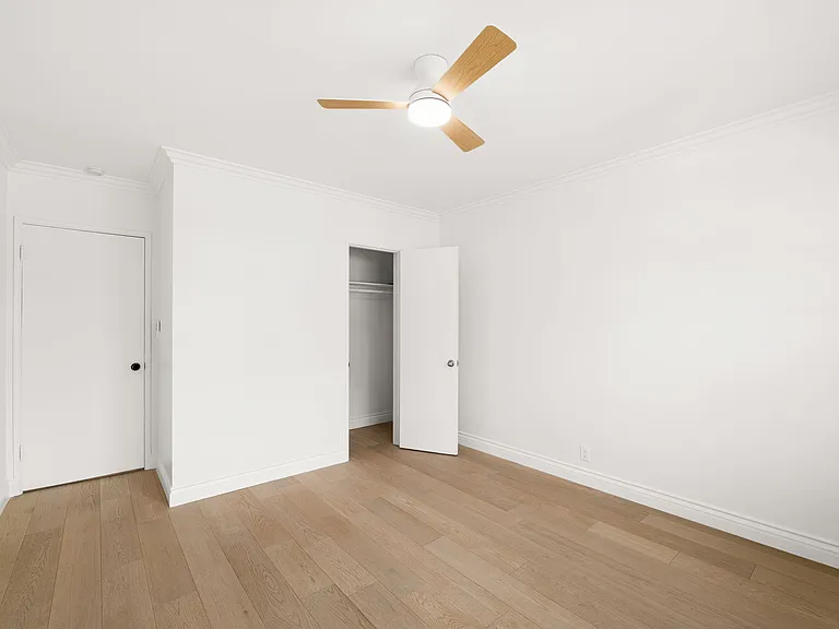 424 Locust St — Photo 8