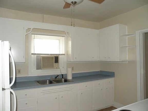 5th image of 410 W Cleveland Ave