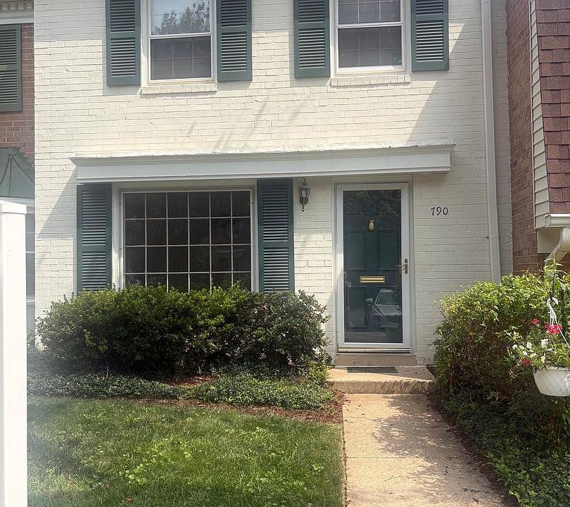 1st image of 790 Azalea Dr #15