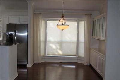 3rd image of 543 Country Club Dr