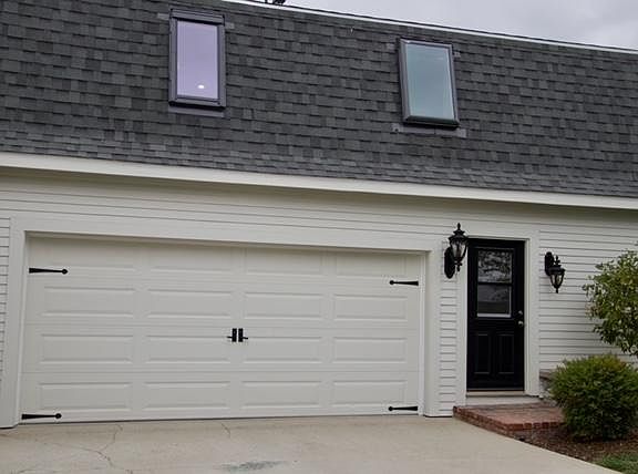 2nd image of 4184 Bradford St #B