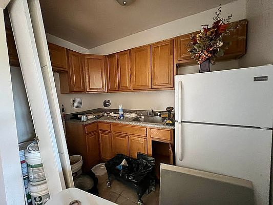 2nd image of 53 Hamilton Ave