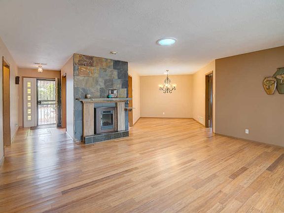 3rd image of 1108 Perion Ct