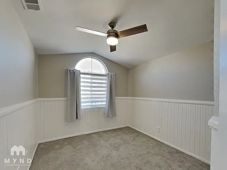 1616 Scenic Peak — Photo 21