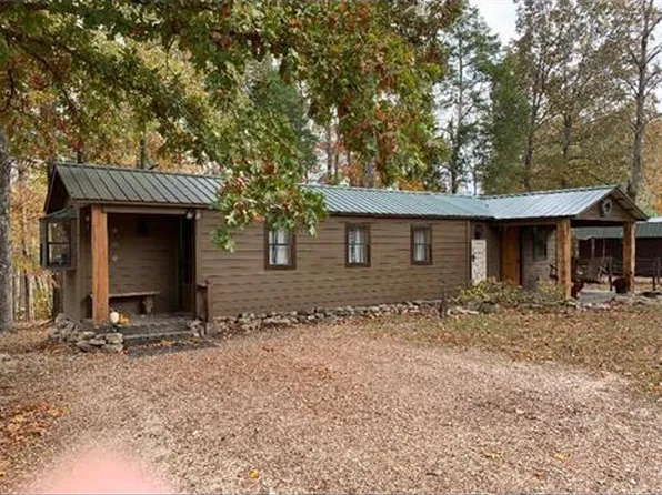 223 Whitney Ln, Camden, TN 38320
