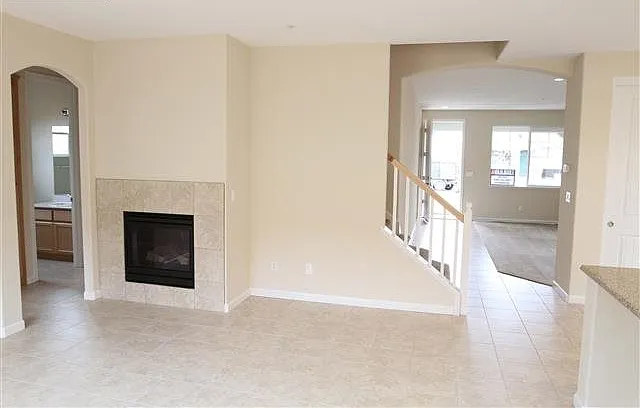 254 Altadena Cir — Photo 5