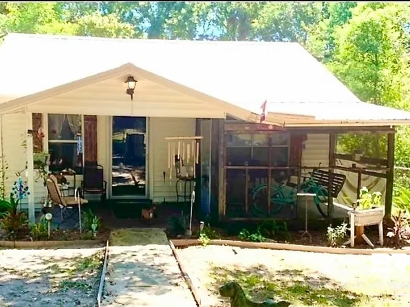 22920 Mobile St, Robertsdale, AL 36567