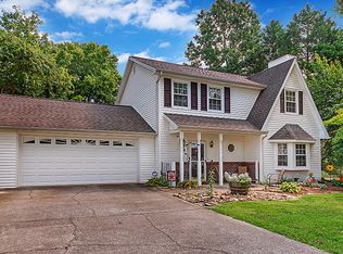 6504 Foxhound Rd, Knoxville, TN 37918