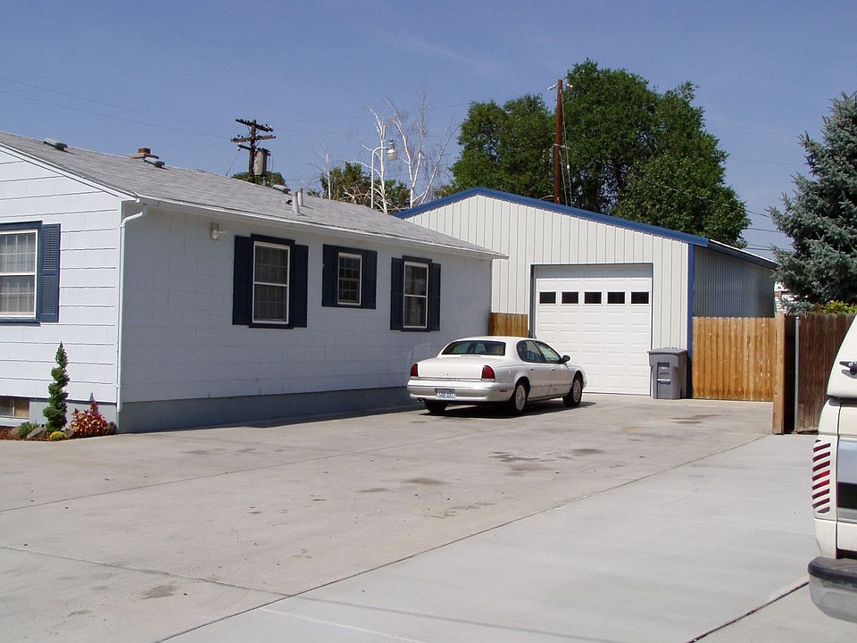 2nd image of 94 Waldron St