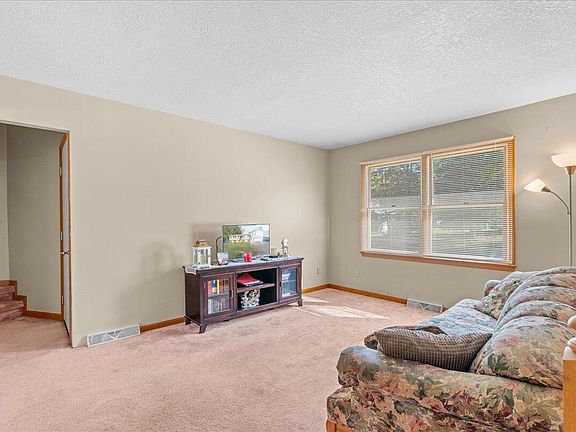 4th image of 508 Maitland Dr